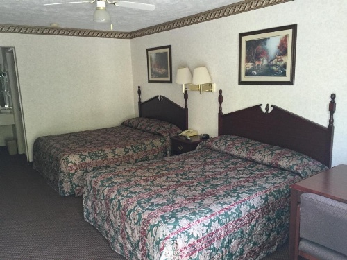Deerfield Inn image 5